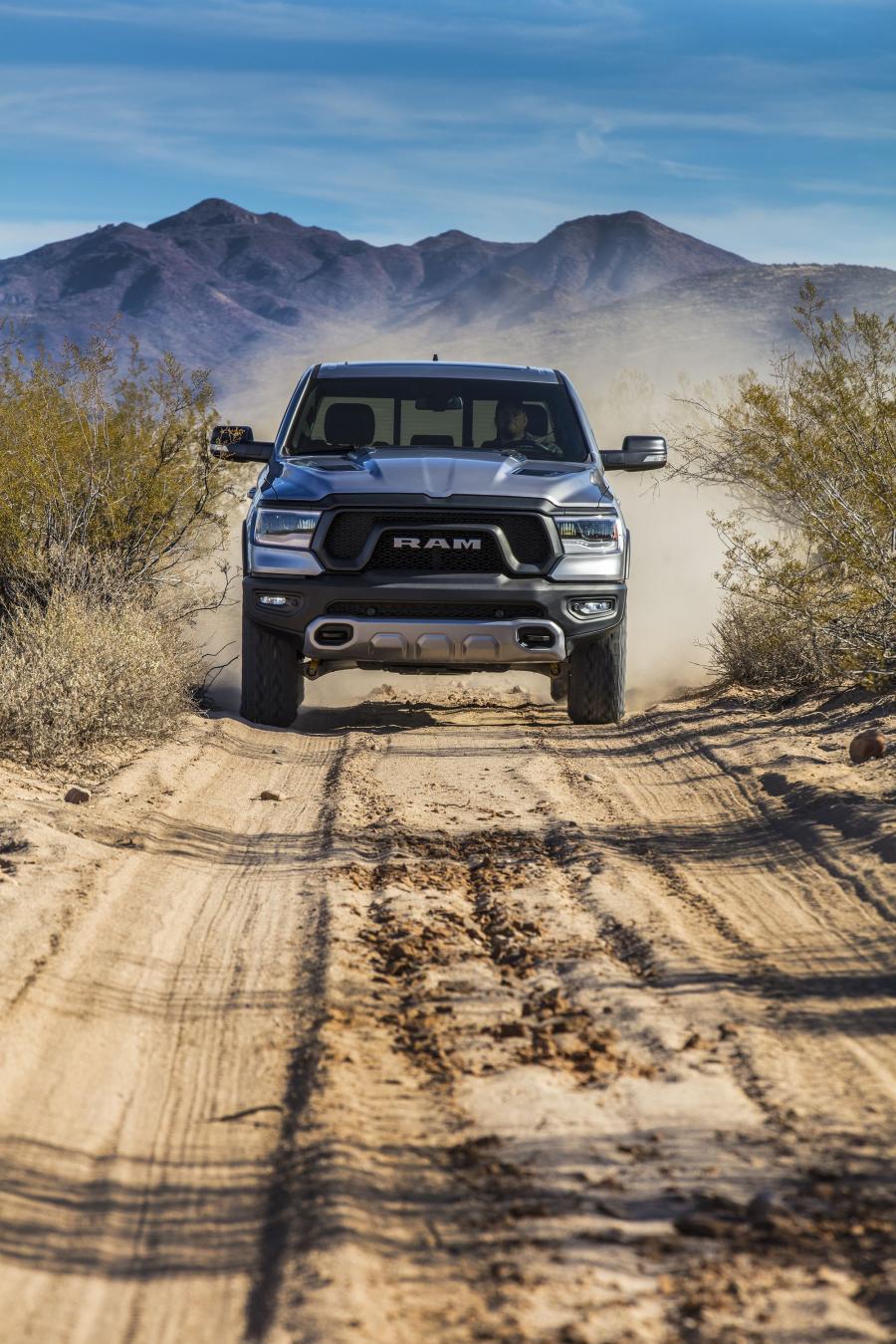  Dodge Ram 1500 Rebel Crew Cab (DT) 2018 года  (фото 40 из 48)